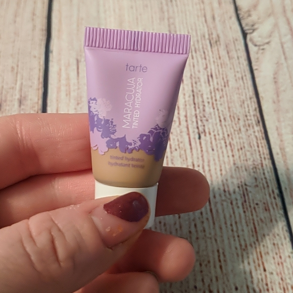 TARTE Maracuja Tinted Hydrator Medium Neutral NWT - Picture 5 of 9